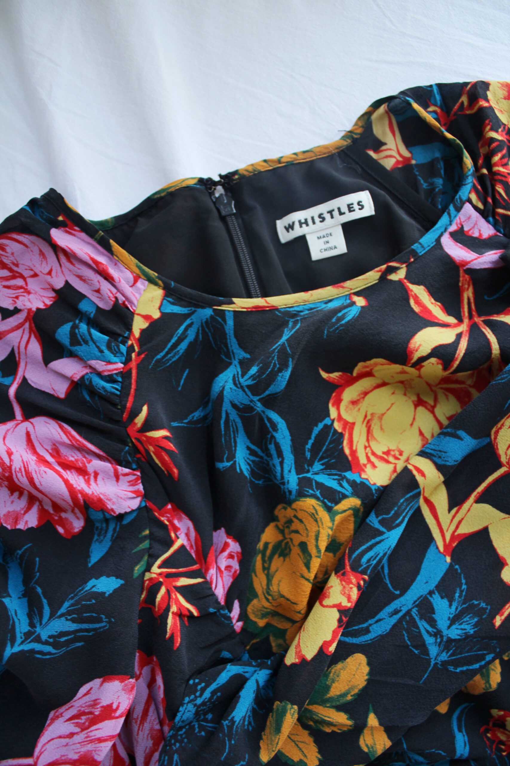 Jedwab, S, Whistles - obrazek 5